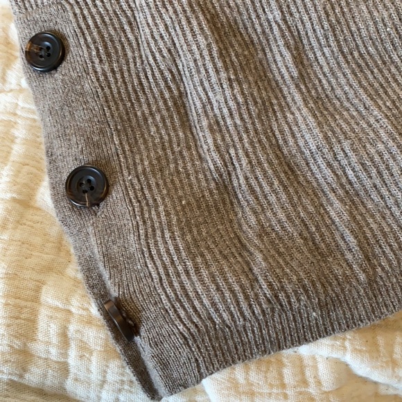 A b e r c r o m b i e & F i t c h • Sweater - Picture 5 of 7